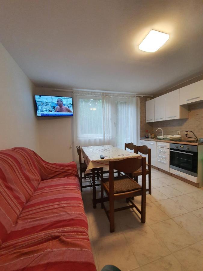 Apartman Runolist Делнице Экстерьер фото